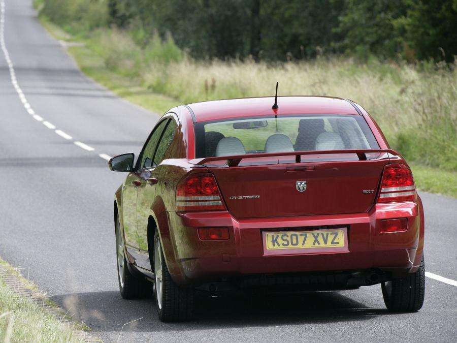  Dodge Avenger 2007 года  (UK) (фото 17 из 20)